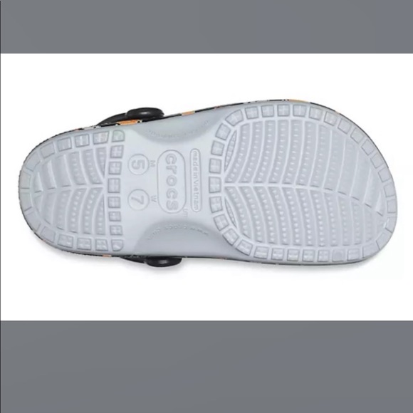 Disney Crocs for Adults Mickey Halloween - Picture 3 of 3